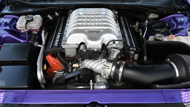 2016 Dodge Challenger SRT Hellcat - 23013850 - 20