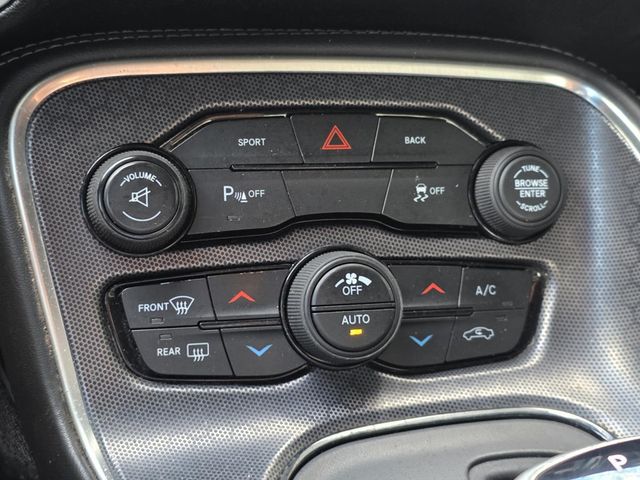 2016 Dodge Challenger SXT - 23090289 - 18
