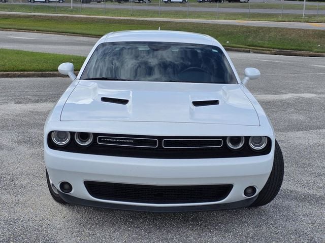 2016 Dodge Challenger SXT - 23090289 - 1