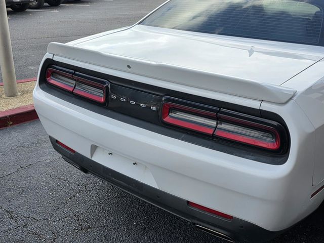 2016 Dodge Challenger SXT - 23090289 - 24