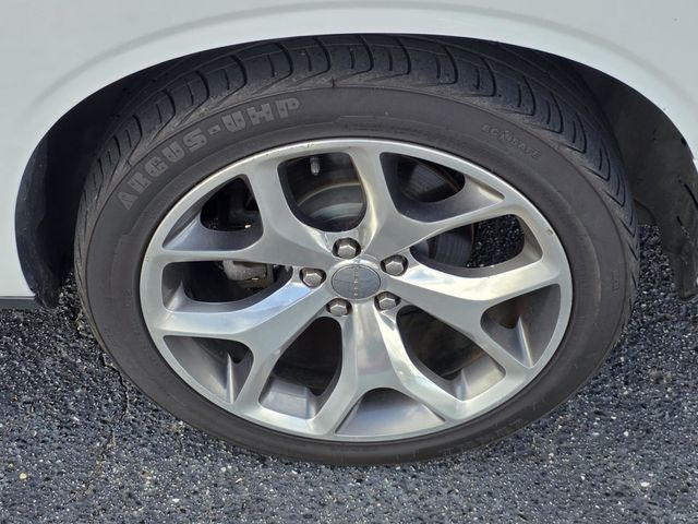 2016 Dodge Challenger SXT - 23090289 - 29