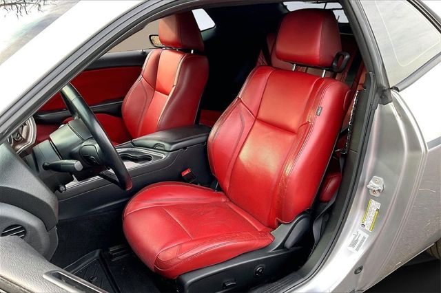 2016 Dodge Challenger SXT - 22959278 - 9