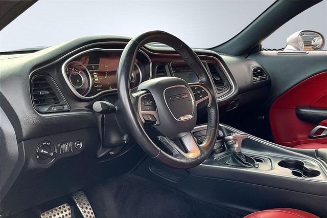 2016 Dodge Challenger SXT - 22959278 - 10