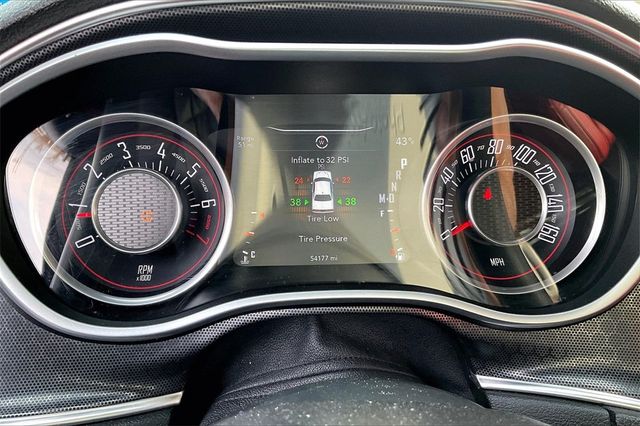 2016 Dodge Challenger SXT - 22959278 - 21