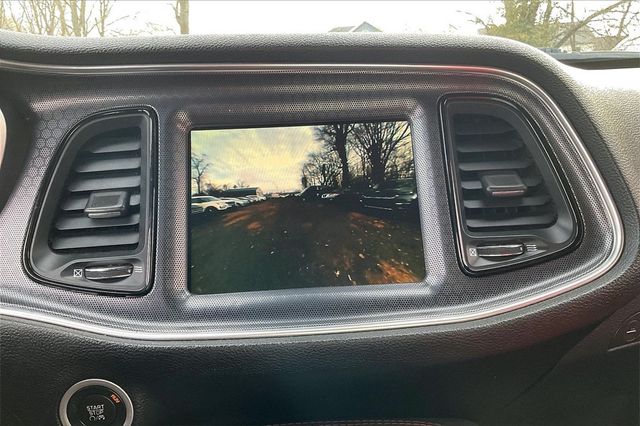 2016 Dodge Challenger SXT - 22959278 - 25