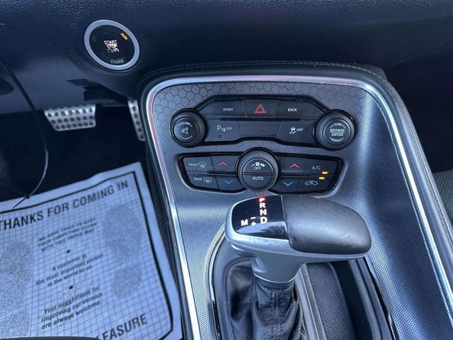 2016 Dodge Challenger SXT 2dr Coupe - 23049982 - 19
