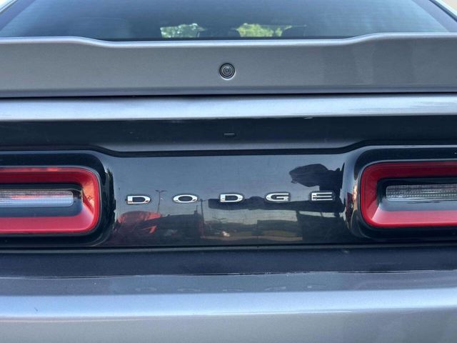 2016 Dodge Challenger SXT 2dr Coupe - 23049982 - 33