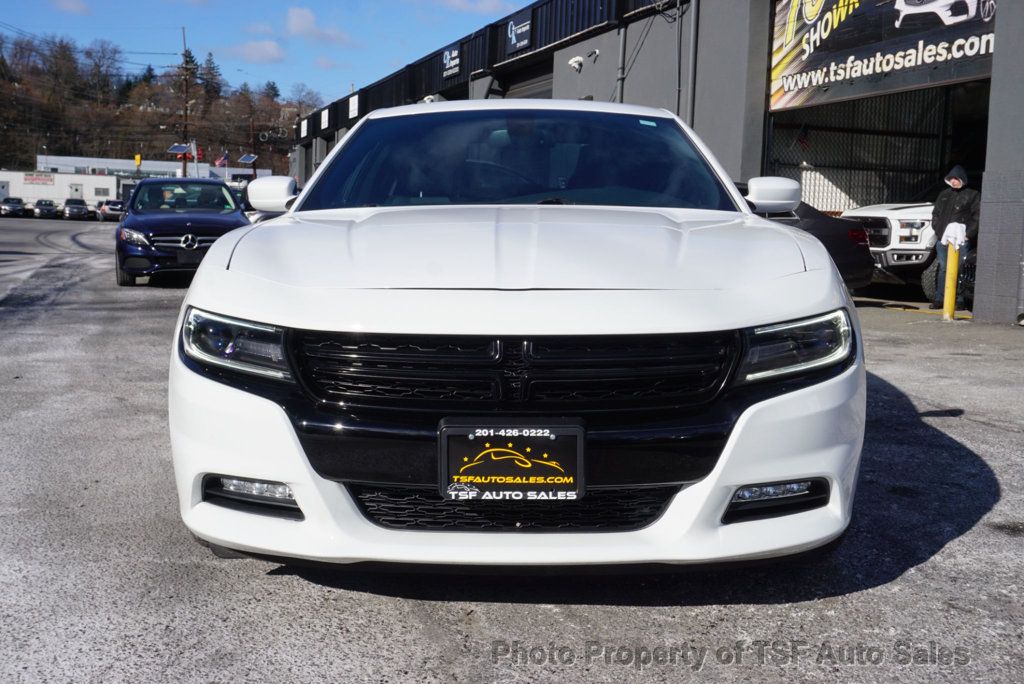 2016 Dodge Charger R/T photo 2