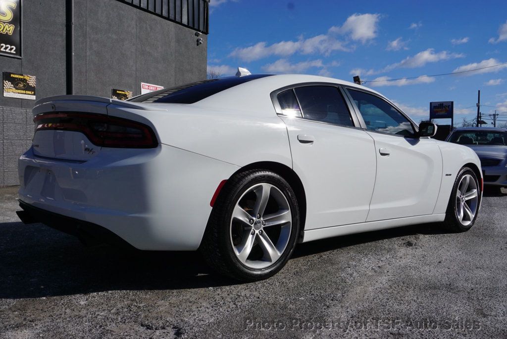 2016 Dodge Charger R/T photo 7