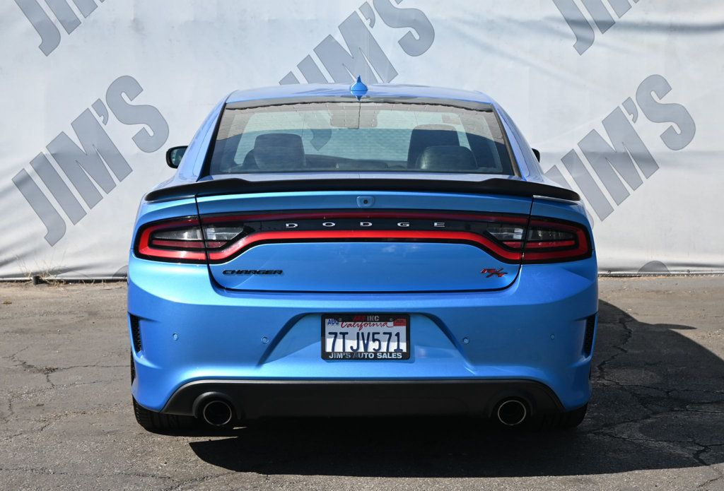 2016 Dodge Charger R/T Scat Pack photo 2