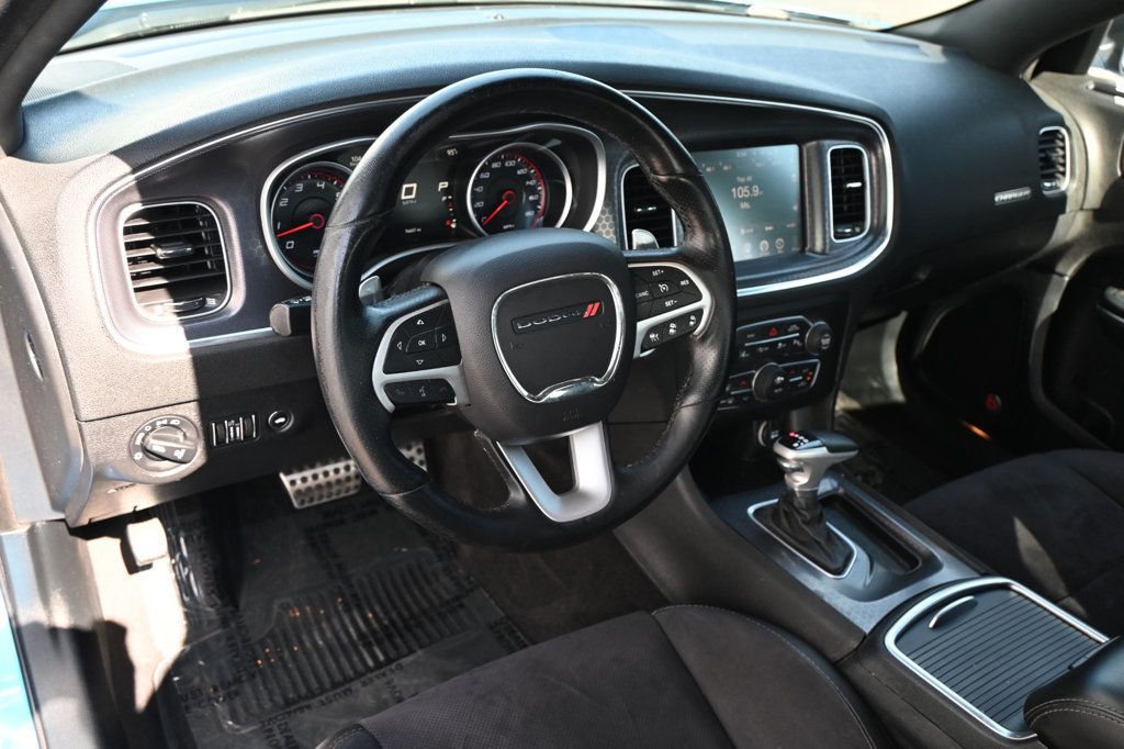 2016 Dodge Charger R/T Scat Pack photo 3
