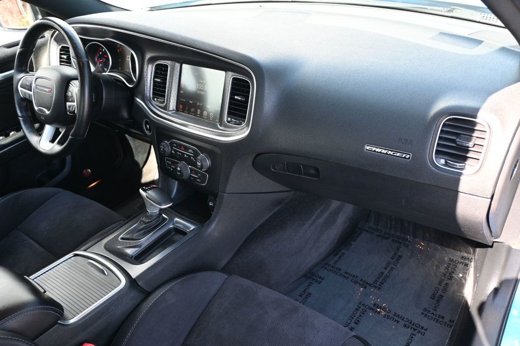 2016 Dodge Charger R/T Scat Pack photo 4