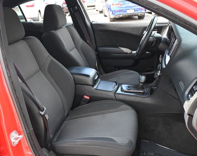 2016 Dodge Charger 4dr Sedan SXT RWD - 23067286 - 13