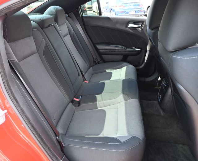2016 Dodge Charger 4dr Sedan SXT RWD - 23067286 - 14