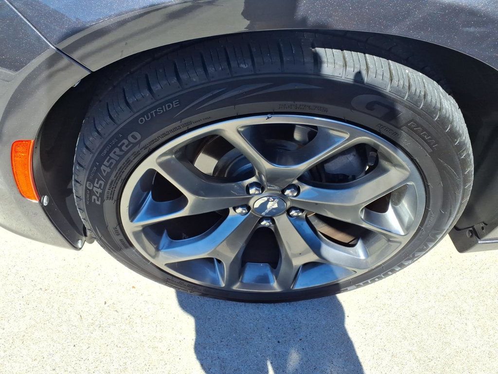 Dodge Charger photo 5