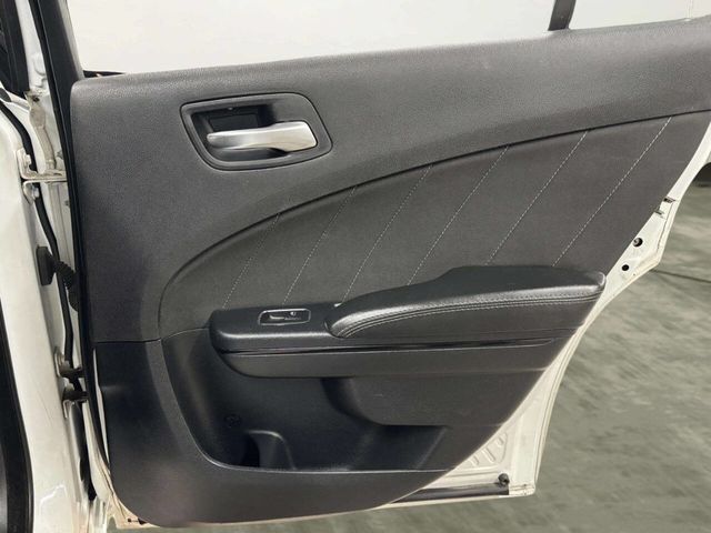 2016 Dodge Charger 4dr Sedan SXT RWD - 22964307 - 15