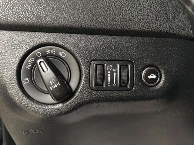 2016 Dodge Charger 4dr Sedan SXT RWD - 22964307 - 33