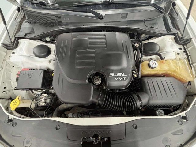 2016 Dodge Charger 4dr Sedan SXT RWD - 22964307 - 8