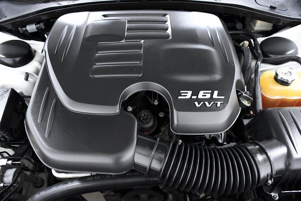 2016 Dodge Charger 4dr Sedan SXT RWD - 22713685 - 18