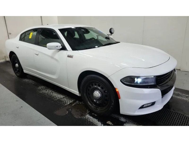 2016 Dodge Charger photo 3