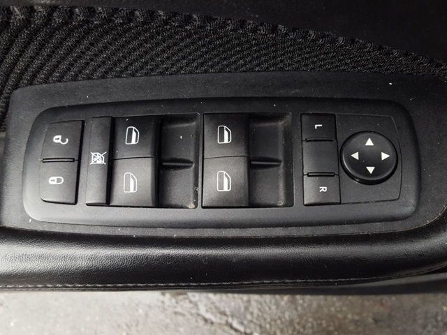 2016 Dodge Dart SXT - 18381905 - 16