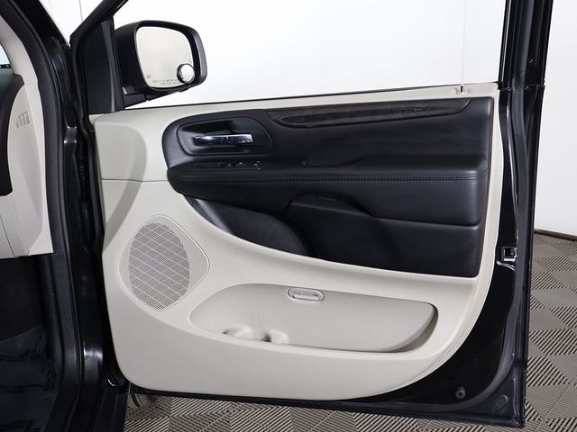 2016 Dodge Grand Caravan AVP - 23003684 - 17
