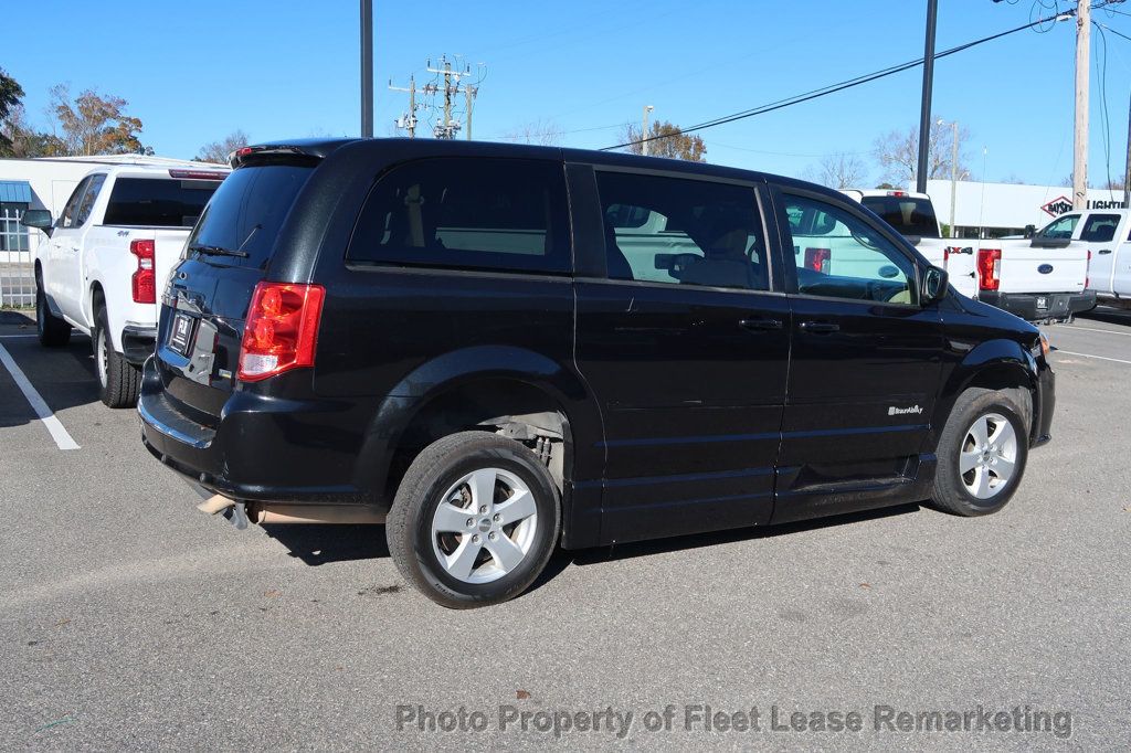 2016 Dodge Grand Caravan Grand Caravan SE Handicap Ramp - 22709085 - 4