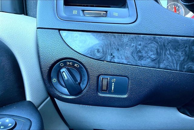 2016 Dodge Grand Caravan SE - 23092540 - 28