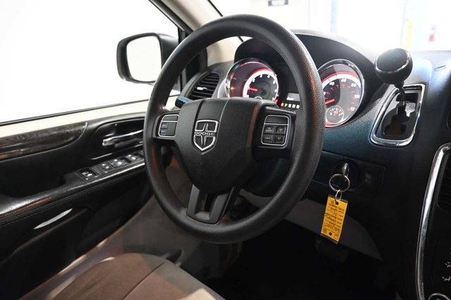 2016 Dodge Grand Caravan SXT - 23096021 - 24