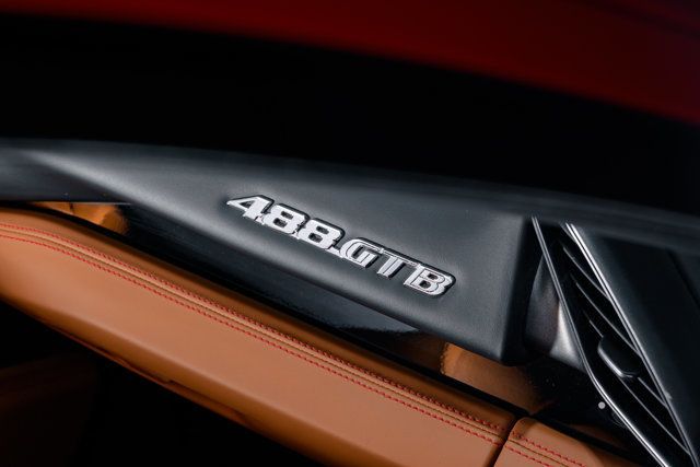 2016 Ferrari 488 GTB 2dr Coupe - 22912603 - 14