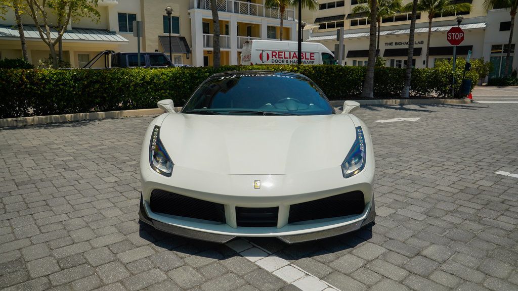 2016 Ferrari 488 GTB photo 2