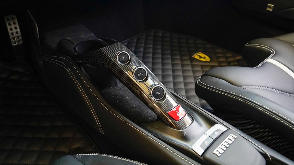 2016 Ferrari 488 GTB photo 61