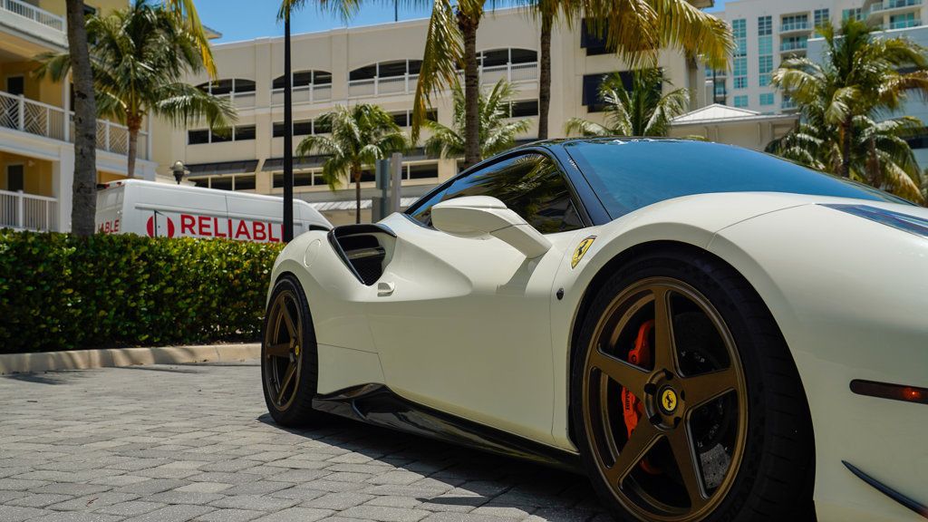 2016 Ferrari 488 GTB photo 7
