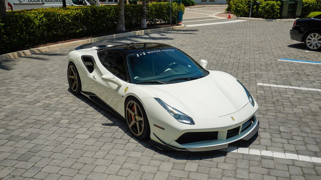 2016 Ferrari 488 GTB photo 9