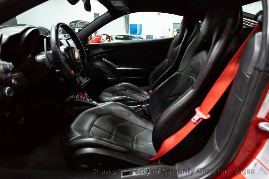2016 Ferrari 488 GTB 2dr Coupe - 23063335 - 25