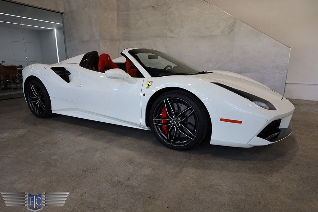 2016 Ferrari 488 Spider 2dr Convertible - 22060664 - 0