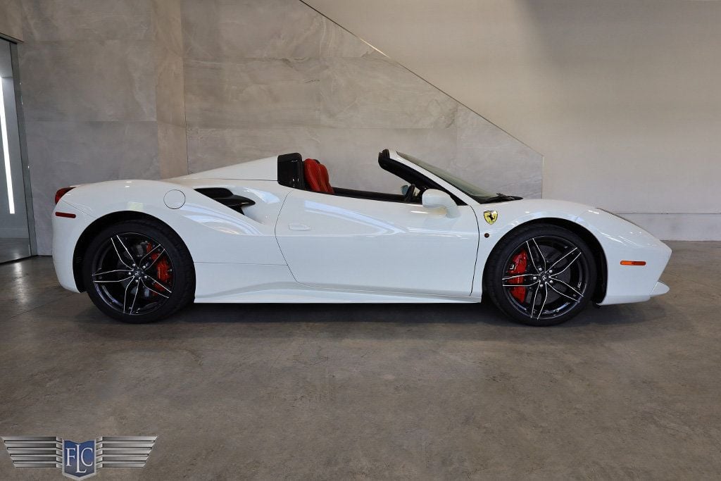 2016 Ferrari 488 Spider 2dr Convertible - 22060664 - 1