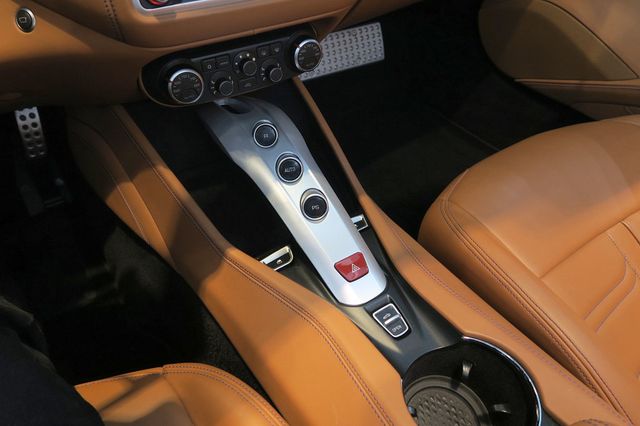 2016 Ferrari California T 2dr Convertible - 23026463 - 19