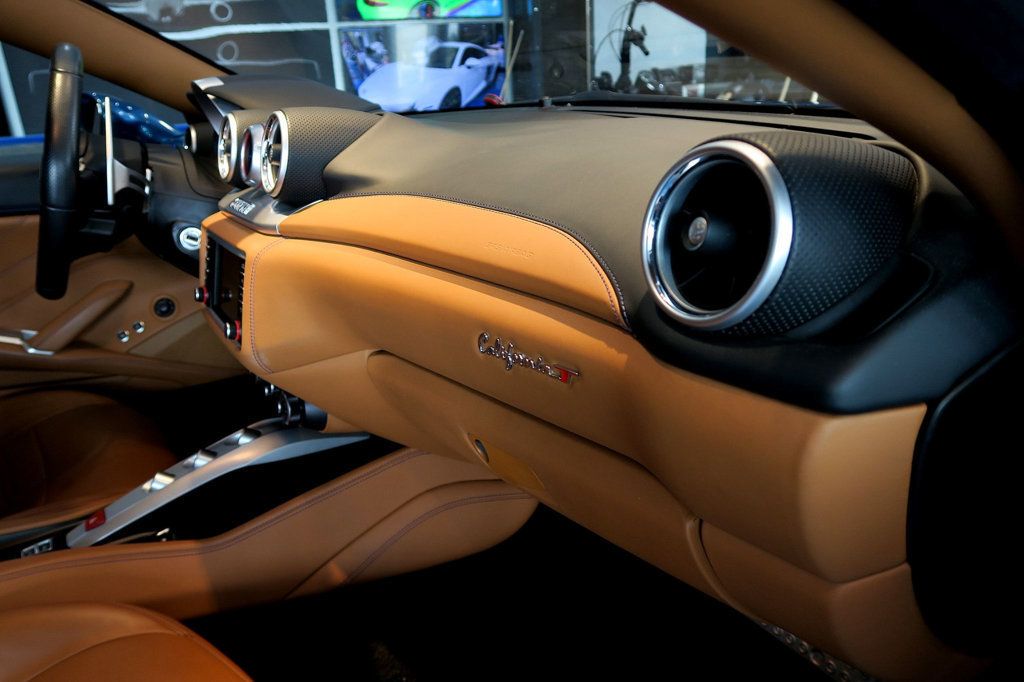 2016 Ferrari California T 2dr Convertible - 23026463 - 29