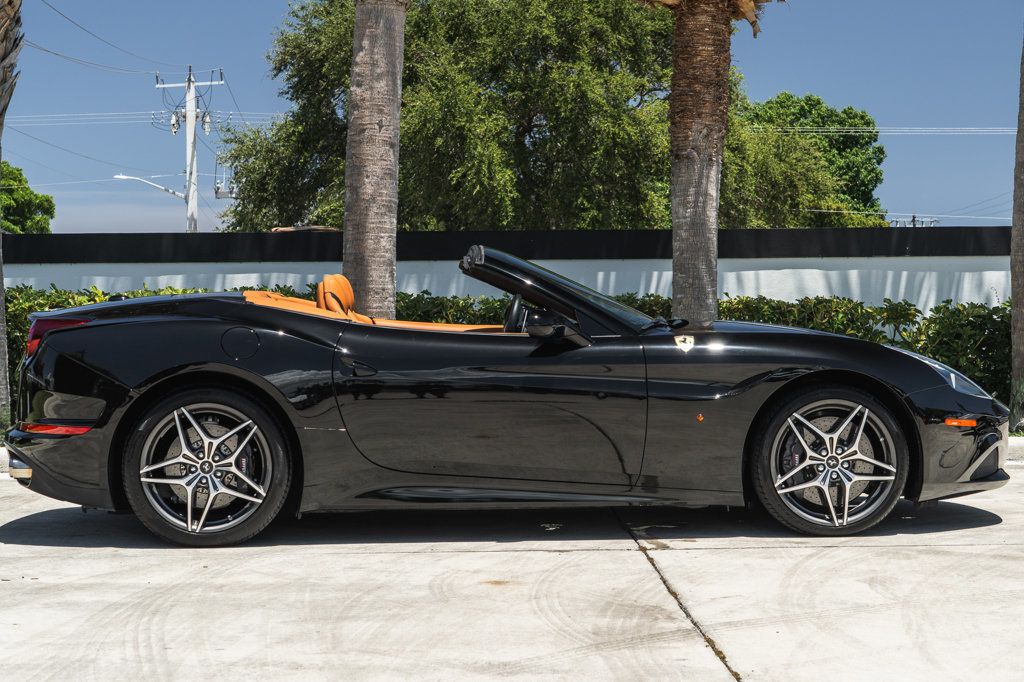 2016 Ferrari California photo 10