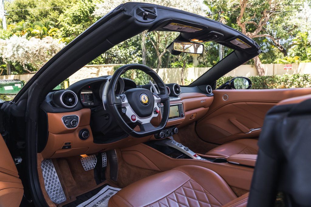2016 Ferrari California photo 16