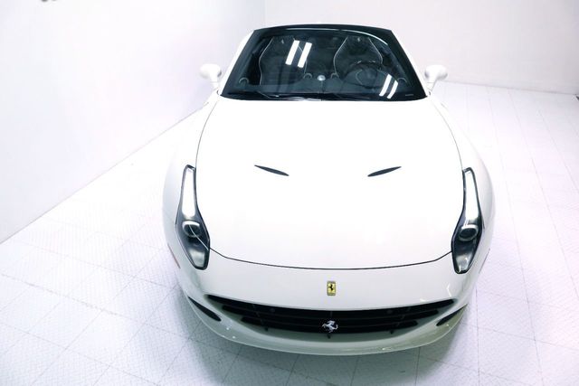 2016 Ferrari CALIFORNIA T * ONLY 7,991 MILES...Giant Carbon Fiber! - 21608440 - 15