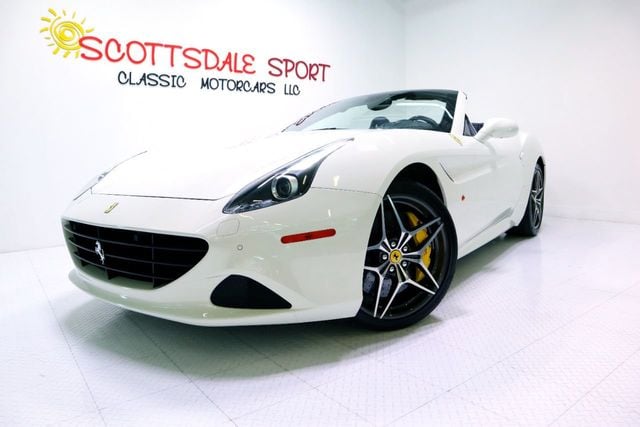 2016 Ferrari CALIFORNIA T * ONLY 7,991 MILES...Giant Carbon Fiber! - 21608440 - 2