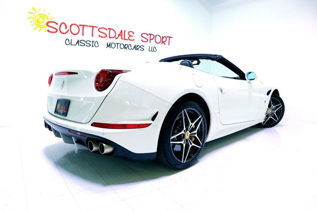 2016 Ferrari CALIFORNIA T * ONLY 7,991 MILES...Giant Carbon Fiber! - 21608440 - 6