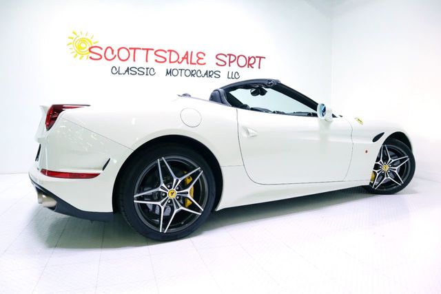 2016 Ferrari CALIFORNIA T * ONLY 7,991 MILES...Giant Carbon Fiber! - 21608440 - 7