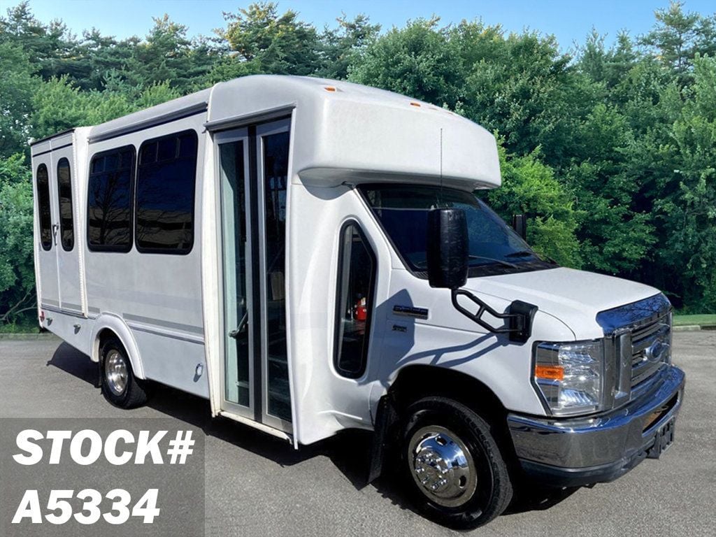 2016 Ford E350 Non-CDL 4 Wheelchair Shuttle Bus For Sale For Adults Seniors Medical Handicapped Transportation - 22417553 - 0