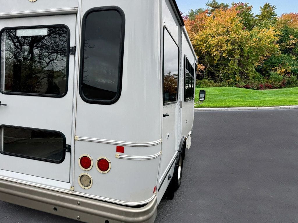 2016 Ford E350 Non-CDL Wheelchair Shuttle Bus For Sale For Adults Medical Transport Mobility ADA Handicapped - 22631402 - 9