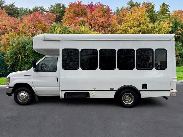 2016 Ford E350 Non-CDL Wheelchair Shuttle Bus For Sale For Adults Medical Transport Mobility ADA Handicapped - 22631402 - 3