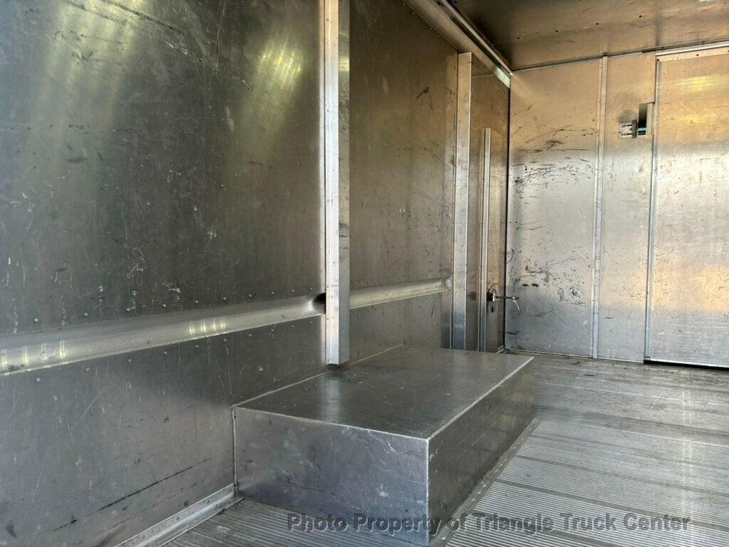 2016 Ford E350HD STEP  - 22989177 - 11