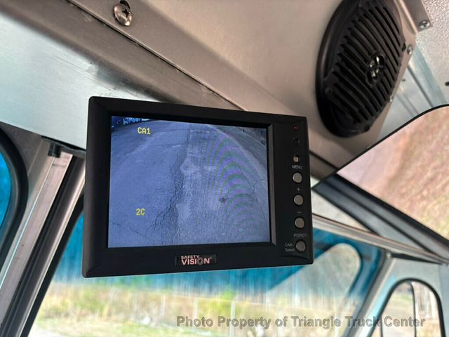 2016 Ford E350HD STEP  - 22989177 - 41